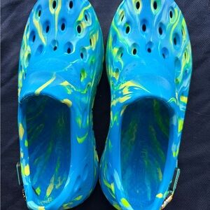 🌊 Skechers Foam Shoes – Beach Life Exclusive Edition – NEW